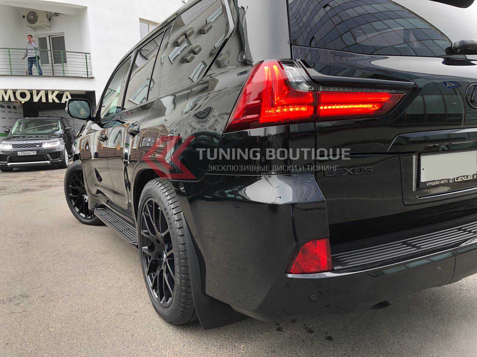 Lexus LX на 22" дисках Black Rhino Kunene Gloss Black  фото 3